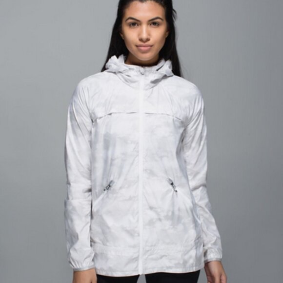 Lululemon Miss Misty Jacket II Nimbus Puff White Silver Spoon - Picture 1 of 11